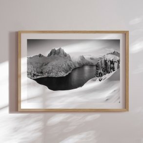 Framed poster - Winter Lake