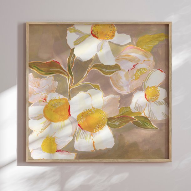 Luxury framed art - Petals in Harmony - Lucrecia Caporale