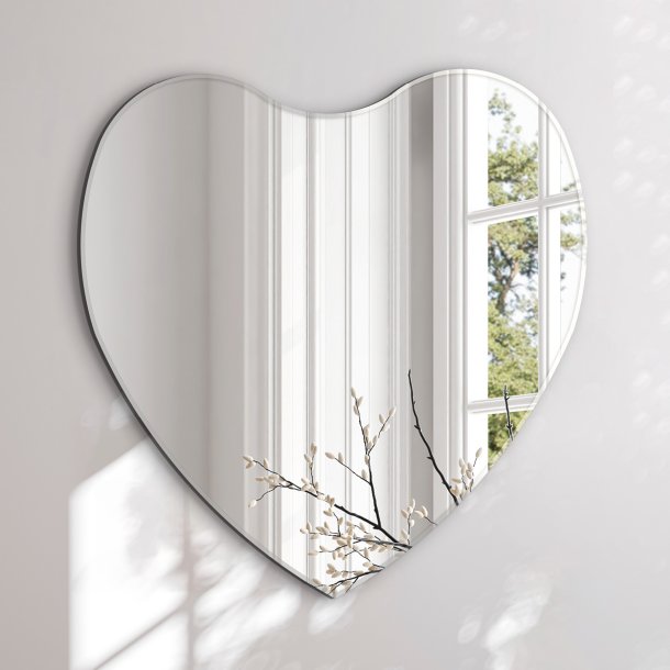 Organic mirror with beveled edge - Heart